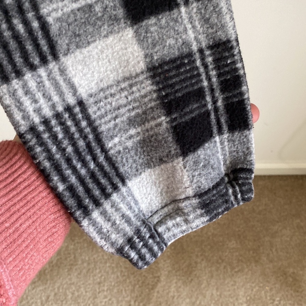 The Great. Black/White Plaid Flannel Joggers Size 0/XS - Picture 5 of 8